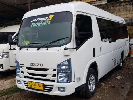 Sewa Minibus Jakarta Untuk Liburan